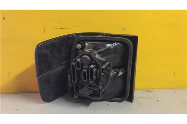 Recambio de piloto trasero derecho para volkswagen vento (1h2) 1.4 cl referencia OEM IAM 1H5945112A  