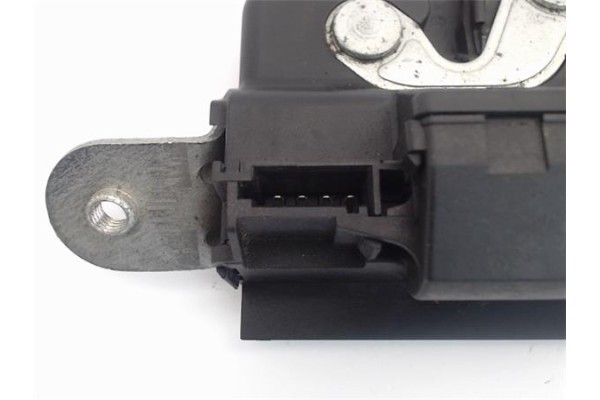 Recambio de cerradura porton para opel corsa d 1.4 referencia OEM IAM 55702971  