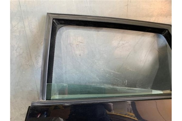 Recambio de puerta trasero izquierda para seat ibiza berlina (6j5) 1.4 referencia OEM IAM 6J8833055  