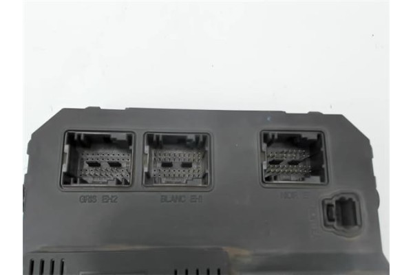 Recambio de caja fusibles/rele para citroen c2 1.4 audace referencia OEM IAM 9652474380  