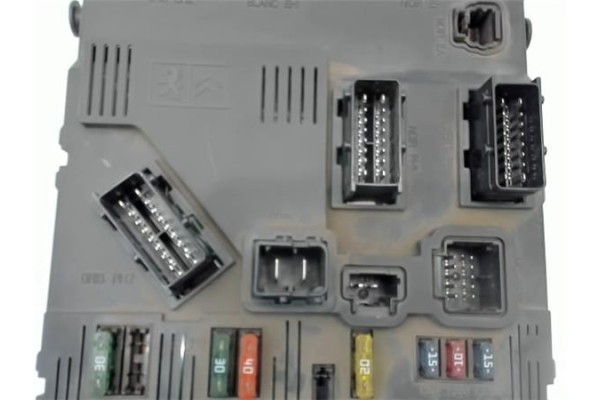 Recambio de caja fusibles/rele para citroen c2 1.4 audace referencia OEM IAM 9652474380  