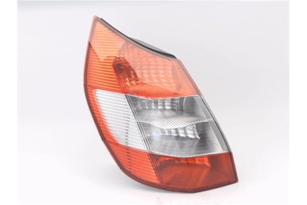 Recambio de piloto trasero izquierdo para renault scenic ii (jm) 1.5 dci (jm0f) referencia OEM IAM 8200127704 15911500 