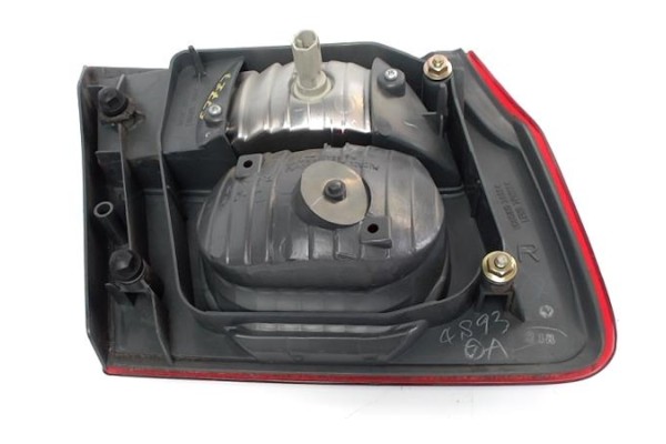 Recambio de piloto porton trasero derecho para mazda 626 berlina (gf) 2.0 referencia OEM IAM GG5H513F0A MZ4264153 997006210Y , M