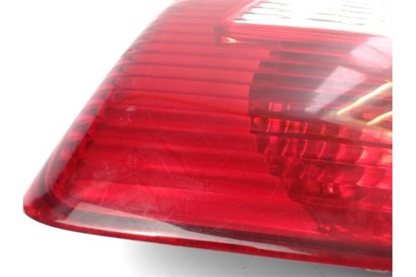 Recambio de piloto porton trasero derecho para mazda 626 berlina (gf) 2.0 referencia OEM IAM GG5H513F0A MZ4264153 997006210Y , M