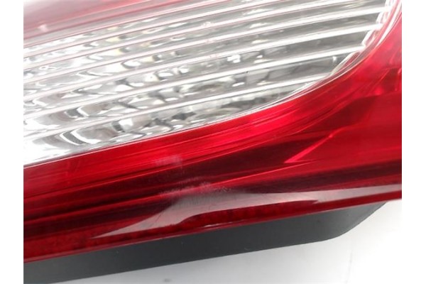 Recambio de piloto porton trasero derecho para mazda 626 berlina (gf) 2.0 referencia OEM IAM GG5H513F0A MZ4264153 997006210Y , M