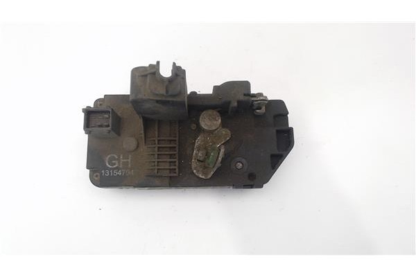 Recambio de cierre electromagnetico trasero derecho para opel meriva 1.8 referencia OEM IAM 13154794  