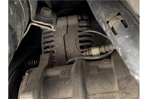Recambio de alternador para volvo v70 familiar 2.5 referencia OEM IAM 9162683  