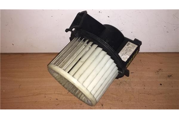 Recambio de motor calefaccion para peugeot 307 berlina (s2) 1.6 xr referencia OEM IAM  593220400 31609 