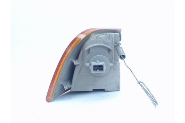 Recambio de intermitente delantero izquierdo para fiat i punto (176) berlina referencia OEM IAM    Recambio de intermitente delantero izquierdo para fiat i punto (176) berlina referencia OEM IAM