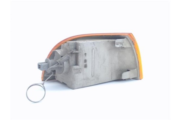 Recambio de intermitente delantero izquierdo para fiat i punto (176) berlina referencia OEM IAM    Recambio de intermitente delantero izquierdo para fiat i punto (176) berlina referencia OEM IAM