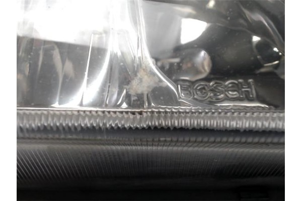 Recambio de faro delantero dcho para mazda 626 berlina (gf) 2.0 referencia OEM IAM 1305289069  