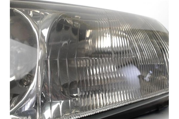 Recambio de faro delantero izquierdo para mazda 626 berlina (gf) 2.0 referencia OEM IAM 1305289069  