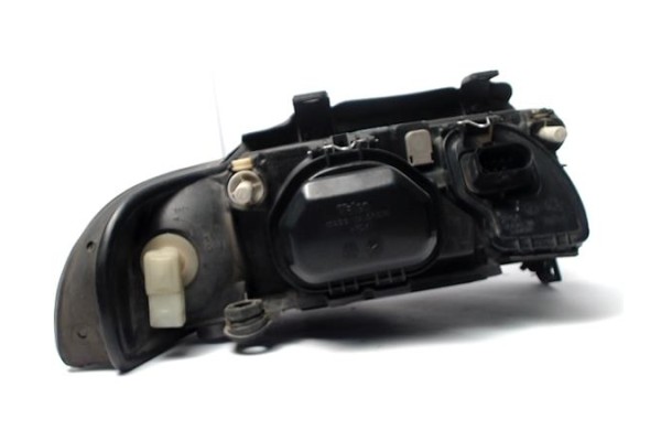 Recambio de faro delantero izquierdo para audi a4 berlina (b5) 1.9 tdi referencia OEM IAM 8D0941003AK  