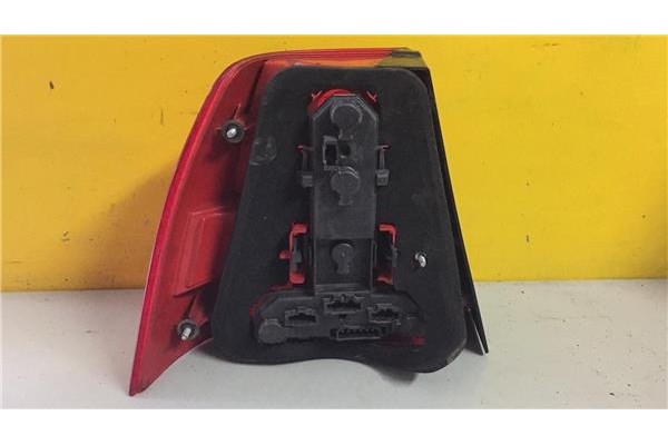 Recambio de piloto trasero derecho para volkswagen bora berlina (1j2) 1.6 conceptline referencia OEM IAM 1J5945257  