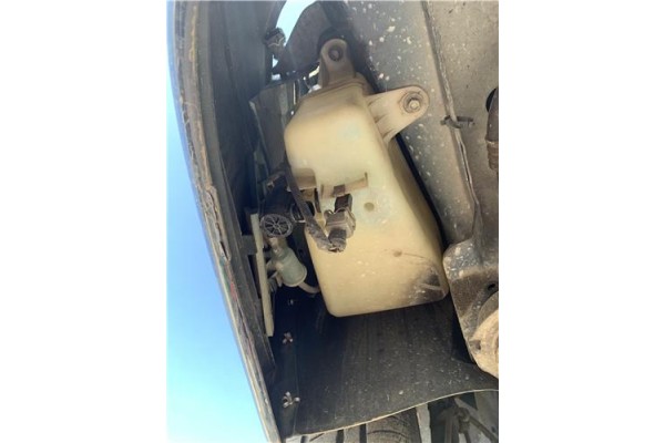 Recambio de deposito limpiaparabrisas para volvo v70 familiar 2.5 referencia OEM IAM 9190695  
