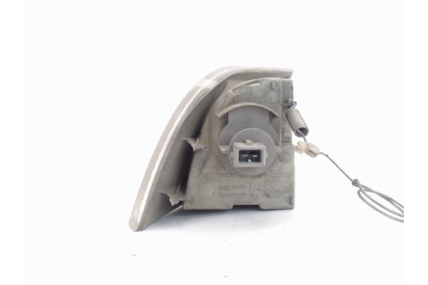 Recambio de intermitente delantero izquierdo para fiat i punto (176) berlina referencia OEM IAM    Recambio de intermitente delantero izquierdo para fiat i punto (176) berlina referencia OEM IAM