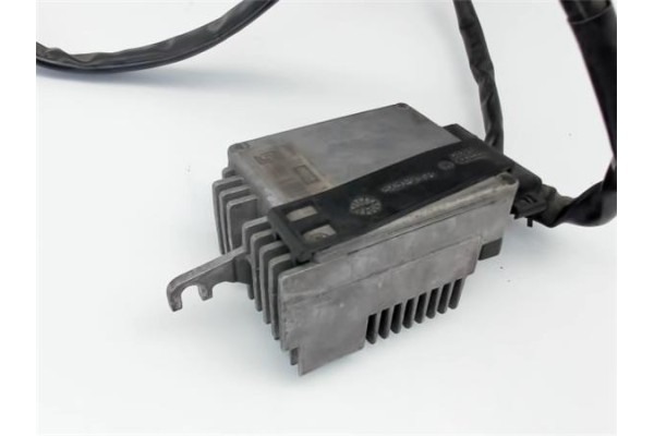 Recambio de electroventilador para audi a4 berlina (8e) 1.9 tdi (96kw) referencia OEM IAM 8E0959521F  
