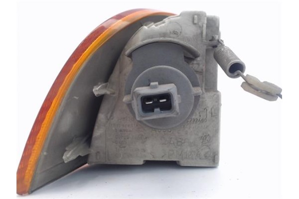 Recambio de intermitente delantero izquierdo para fiat i punto (176) berlina referencia OEM IAM    Recambio de intermitente delantero izquierdo para fiat i punto (176) berlina referencia OEM IAM