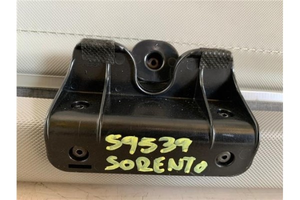 Recambio de bandeja trasero para kia sorento (bl) 2.5 crdi referencia OEM IAM 857323E010CY  