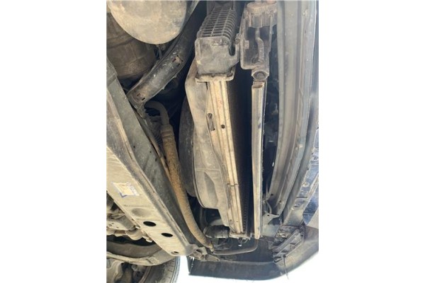 Recambio de radiador para volvo v70 familiar 2.5 referencia OEM IAM 8603767  