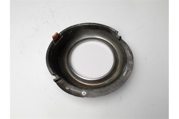 Recambio de cerquillo faro para peugeot 307 break / sw (s1) 1.6 hdi 110 referencia OEM IAM 7452HC  