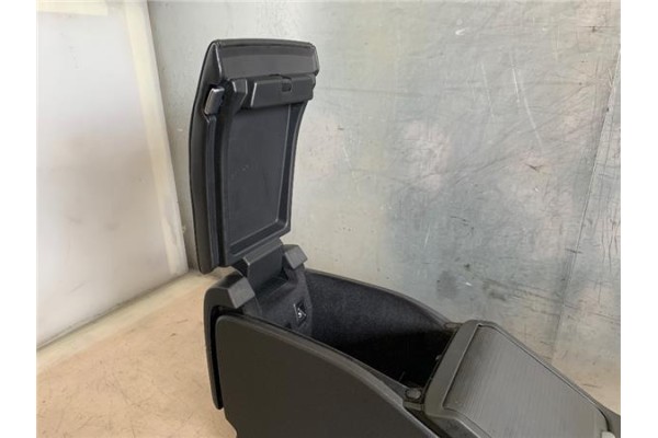 Recambio de embellecedor consola central para volvo s80 berlina 2.5 t kinetic referencia OEM IAM 39859179  