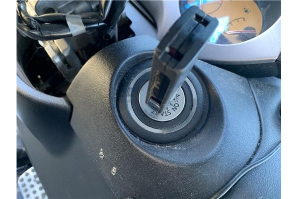 Recambio de clausor para nissan murano (z50) 3.5 referencia OEM IAM 99810CC01A D8700CA085 