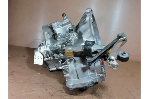Recambio de caja cambios manual para opel corsa c 1.7 club referencia OEM IAM 400209233 B05911 
