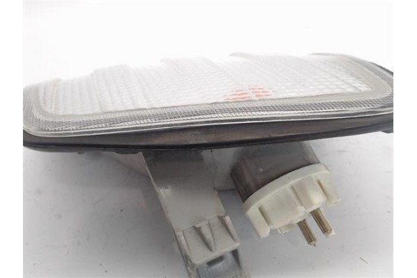 Recambio de intermitente delantero izquierdo para mercedes-benz clase e (bm 124) berlina referencia OEM IAM    Recambio de intermitente delantero izquierdo para mercedes-benz clase e (bm 124) berlina referencia OEM IAM