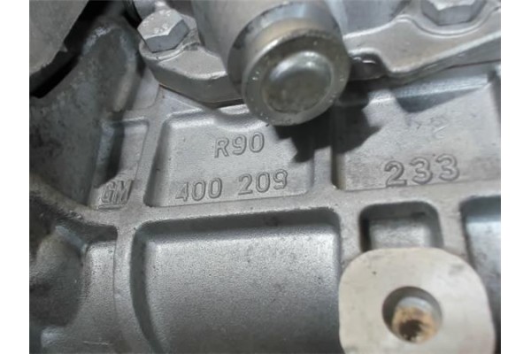 Recambio de caja cambios manual para opel corsa c 1.7 club referencia OEM IAM 400209233 B05911 