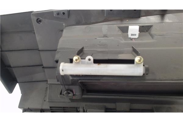Recambio de guantera salpicadero para nissan murano (z50) 3.5 referencia OEM IAM 68500CA002 68108CA000 