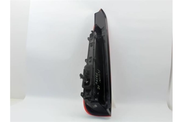 Recambio de piloto trasero derecho para ford fusion (cbk) 1.4 referencia OEM IAM 2N1113A602B  
