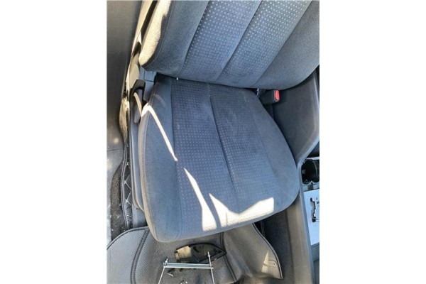 Recambio de juego asientos para nissan murano (z50) 3.5 referencia OEM IAM 87351CA000  