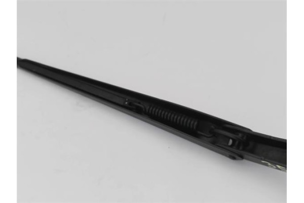 Recambio de brazo limpiaparabrisas delantero derecho para renault clio v 1.0 business referencia OEM IAM 288869742R  