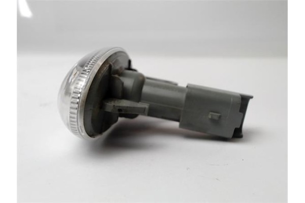 Recambio de piloto intermitente lat. delantero derecho para citroen c3 1.1 i referencia OEM IAM 9680057480  