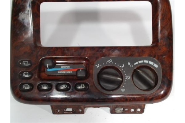 Recambio de mandos climatizador para chrysler voyager (gs) 2.5 td family referencia OEM IAM 3200872746  