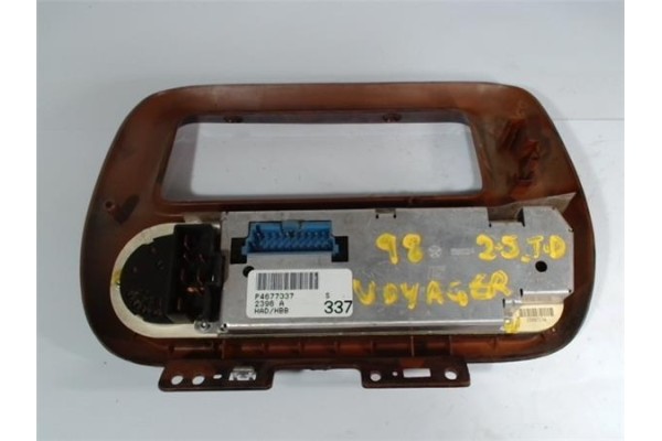 Recambio de mandos climatizador para chrysler voyager (gs) 2.5 td family referencia OEM IAM 3200872746  