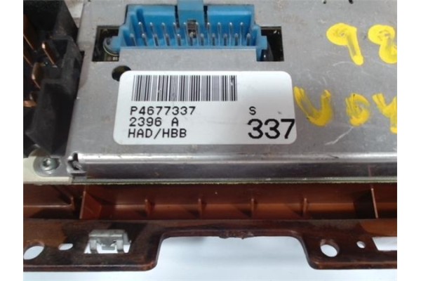Recambio de mandos climatizador para chrysler voyager (gs) 2.5 td family referencia OEM IAM 3200872746  