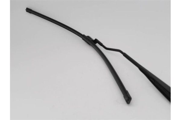 Recambio de brazo limpiaparabrisas delantero izquierdo para renault clio v 1.0 business referencia OEM IAM 288813173R  