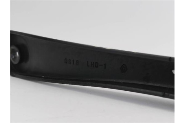 Recambio de brazo limpiaparabrisas delantero izquierdo para renault clio v 1.0 business referencia OEM IAM 288813173R  