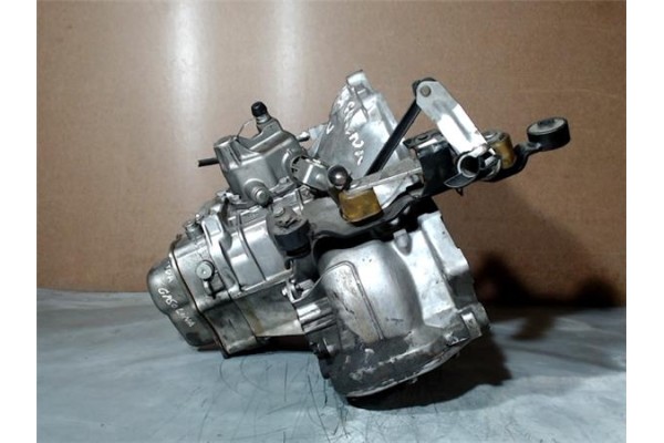 Recambio de caja cambios manual para opel vectra b berlina 1.8 i 16v referencia OEM IAM F17W394  