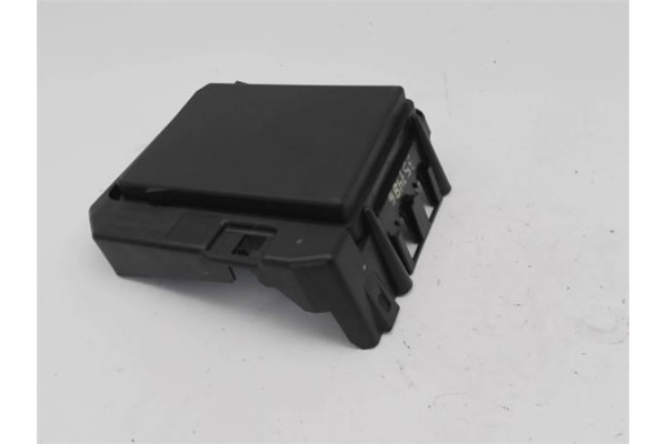 Recambio de caja fusibles/rele para renault clio v 1.0 business referencia OEM IAM 284B61704R 5AMJ15F14 