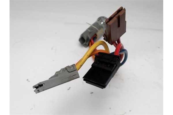Recambio de clausor para peugeot partner furgón (5) 1.9 d referencia OEM IAM 4162Q4 252526 