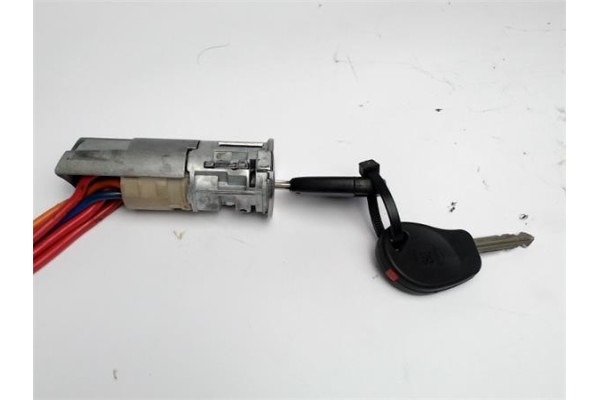 Recambio de clausor para peugeot partner furgón (5) 1.9 d referencia OEM IAM 4162Q4 252526 