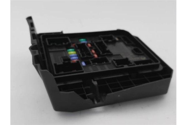 Recambio de caja fusibles/rele para renault clio v 1.0 business referencia OEM IAM 284B61704R 5AMJ15F14 