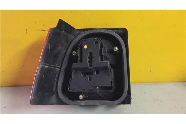 Recambio de piloto trasero derecho para volkswagen corrado (509) 1.8 g 60 referencia OEM IAM 535945112  