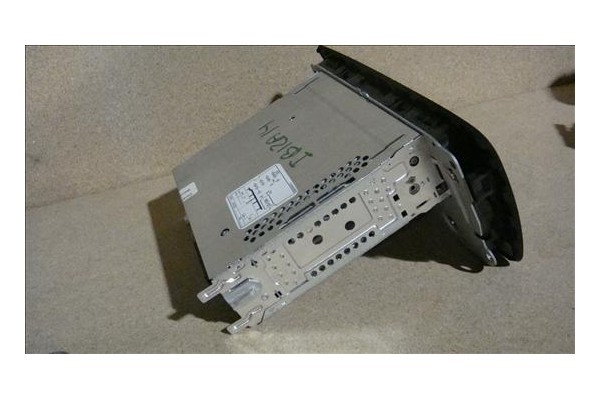 Recambio de radio / cd para seat ibiza berlina (6j5) 1.4 16v referencia OEM IAM 6J1035153F 5EZA1K1118599 