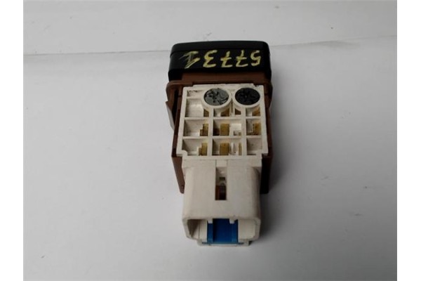 Recambio de conjunto interruptores para subaru legacy iii ranchera familiar (be, bh) 2.5 referencia OEM IAM 83001AE020  