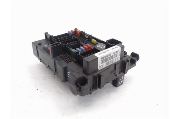 Recambio de caja fusibles/rele para peugeot 206 berlina 1.4 xr referencia OEM IAM 9657608780 45677476/BSM-B3 