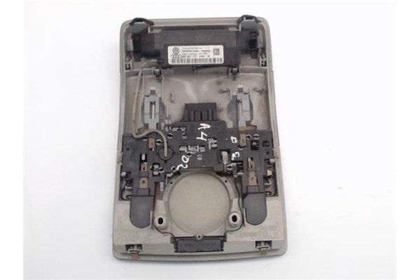 Recambio de luz interior techo para audi a4 avant (8e) referencia OEM IAM 8R0951177  